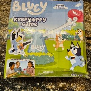 Bluey Keepy Uppy Game - Blue and Red